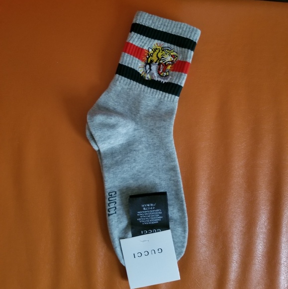 gucci socks gray